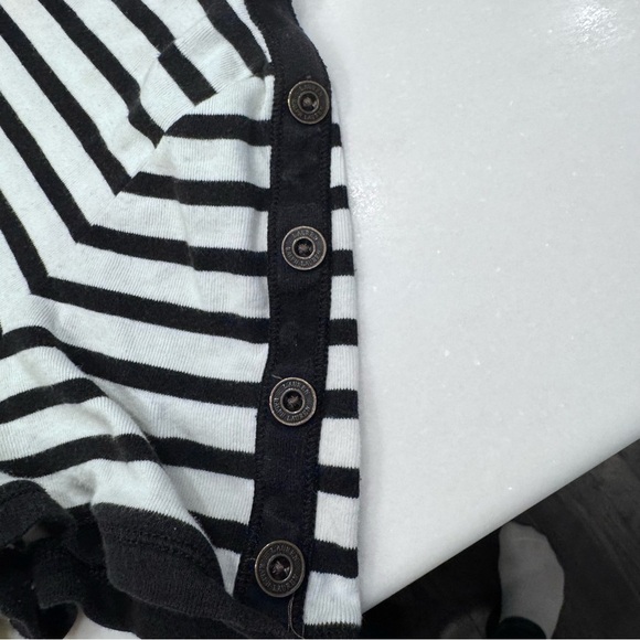 Lauren Ralph Lauren Women's Size XXL Black & White Striped Top Button Shoulders - Picture 6 of 7